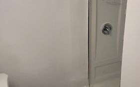 Adorable Studio Basement Suite In South Barrie